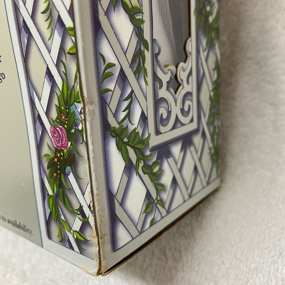 Elizabeth Taylor Collection Father of the Bride Doll - Picture 14 of 15